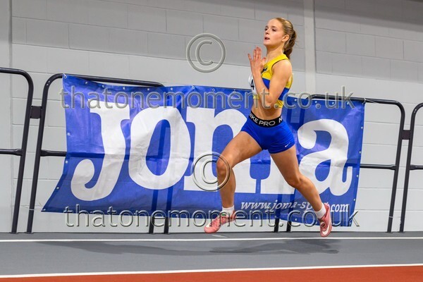 AgeInd25SAT-910893 - Track Female Set Two