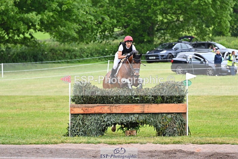 250524A-102913-09004 - A-058-Baptiste.Dehoorne-FAST.AND.DEVIL