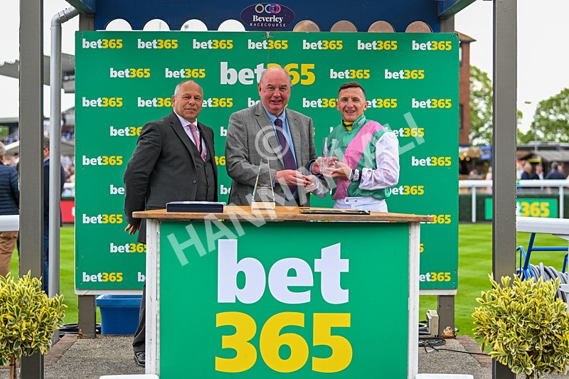 240525-Race 1-Tarriance-9811 - Race 1