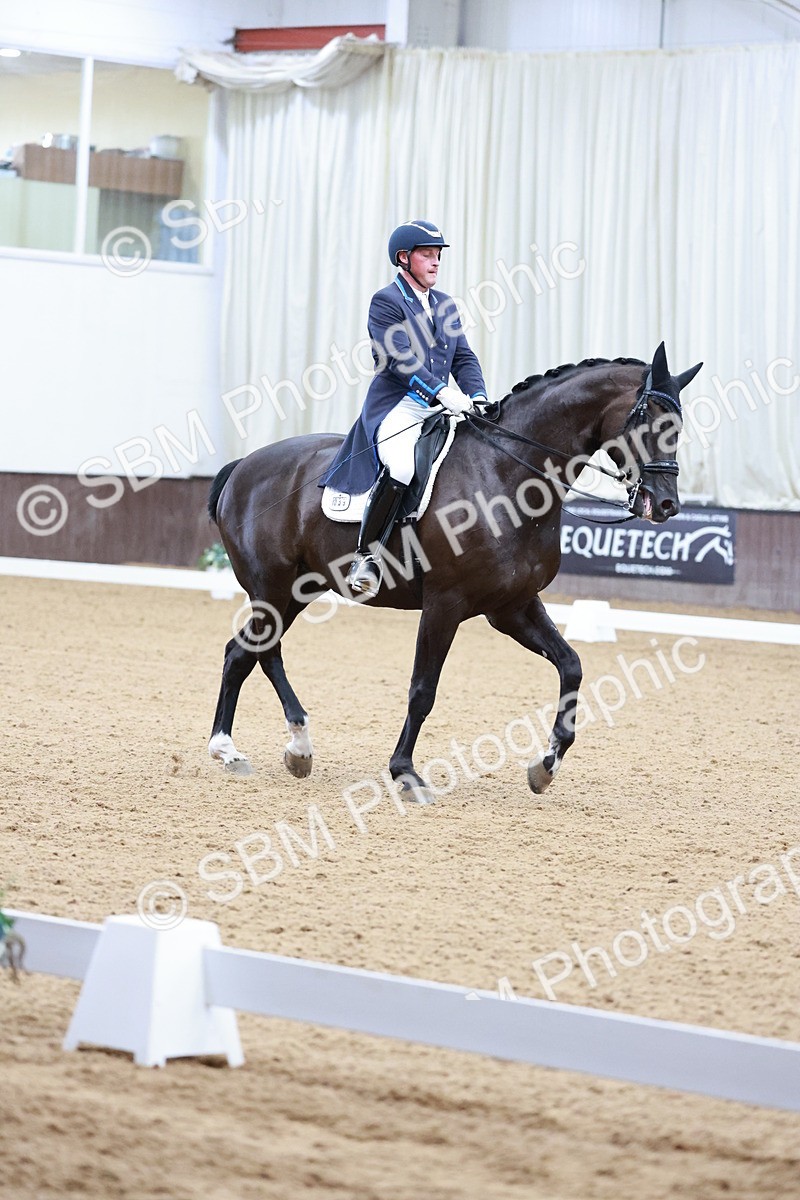 SBM_015933 - Class 5 - FEI INT II - 15.48-17.00
