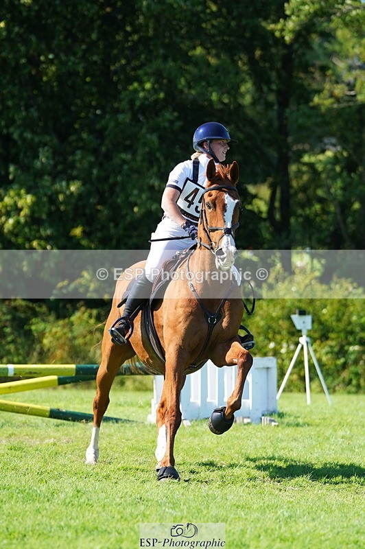 240811A-160806-06193 - 458-