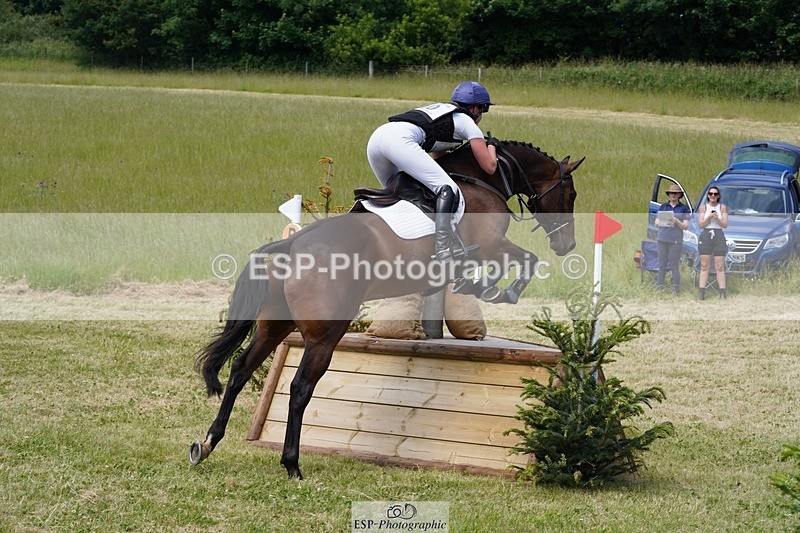 240629X-112010-1545 - 010-Georgie_Selley-VICARSTOWN_VICTOR