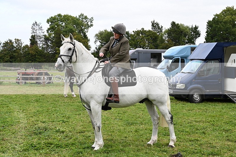 WJ6_3000 - Berks & Bucks - The Old farmhouse - Hound Exercise 20-08-25