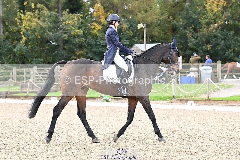 251023A-111119-01659 - B-135-Eva.Carse