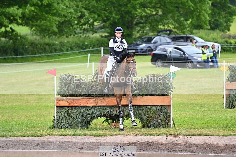 250524A-130402-10778 - B-367-Tom.Grant-QUID