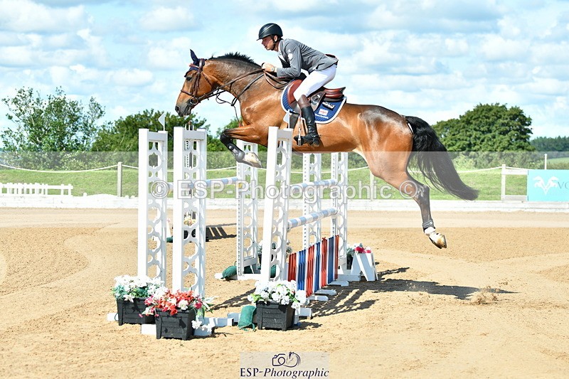 230720A-103603-01901 - Cls 5, 2 Star Medium 1.35m