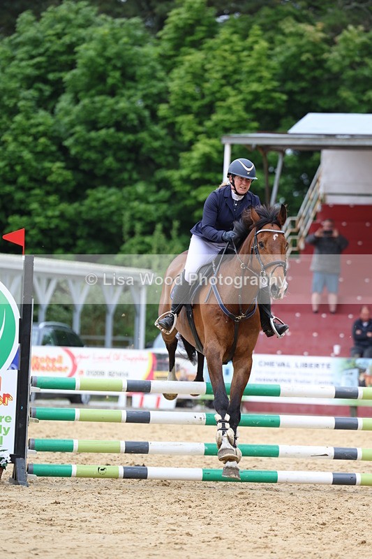 3E7A6305 - Class 4: Senior British Novice/90cm open