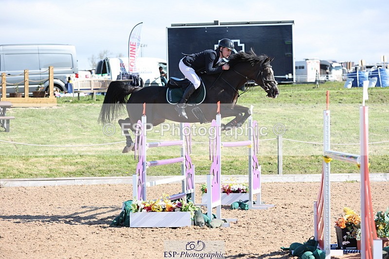 240419A-102225-06001 - Cls 2, 2 Star Small Tour 1.30m