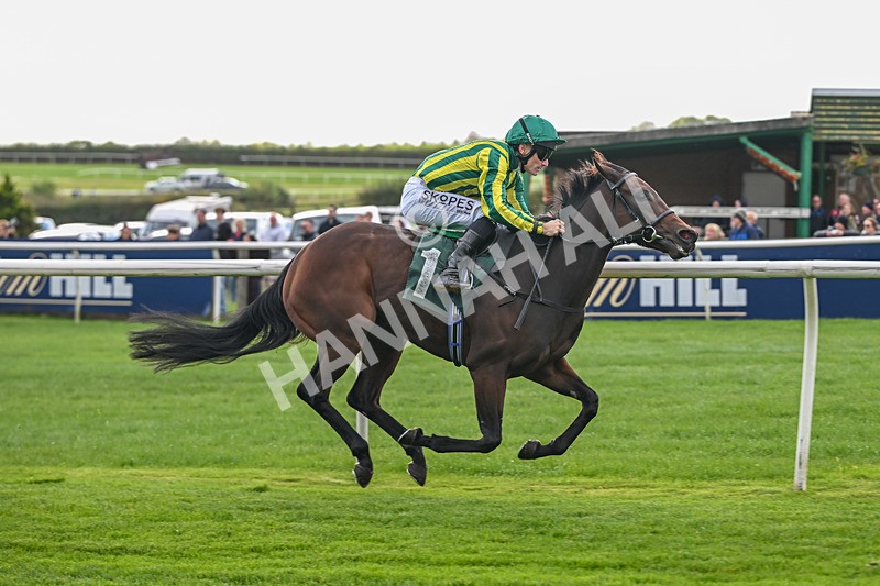 171026-Race 2-Inkberrow-4949 - Race 2 1.35pm Every Race Live On Racing TV Novice Stakes