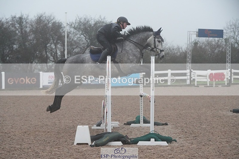 251207-101151-01631 - Cls 16 Blue Chip Winter Qualifier and 90cm