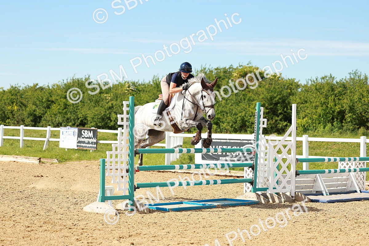 SBM_002599 - Class 4 - Senior Newcomers - 1.10m