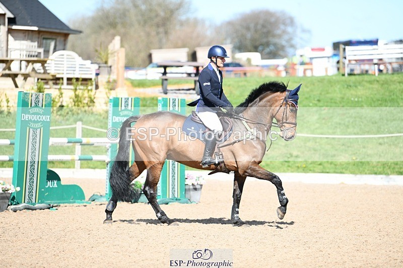 250328-122247-00946 - Cls 3 Snr Foxhunter