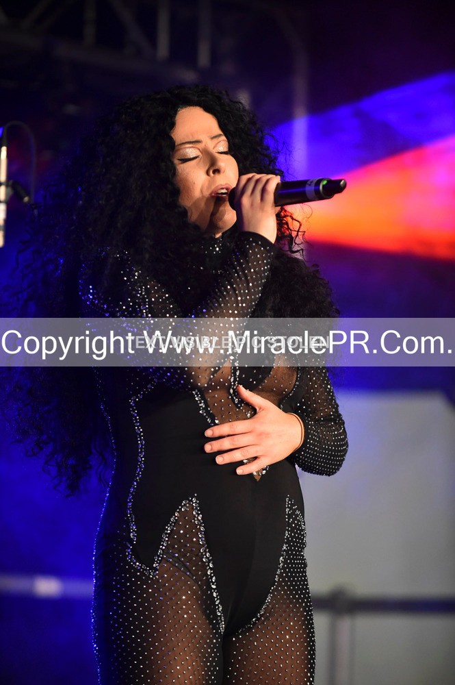 SH4_6432 - The Cher Experience