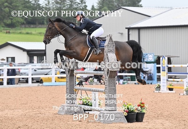 BPP_0170 - CLASS 25 SUN HOYS Redpost Equestrian Senior Foxhunter Second Round