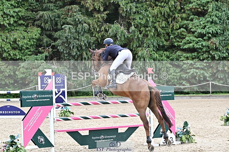 250524A-130630-11209 - D-402-Isabelle.Cook-CYMOON.F.Z