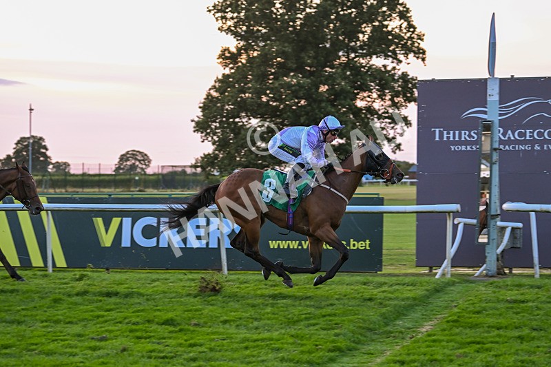 160824-Race 7-Utilis-9958 - Race 7