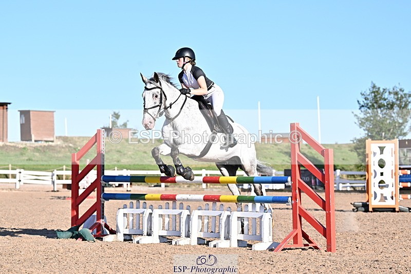 250708A-185644-00679 - 100cm Classes