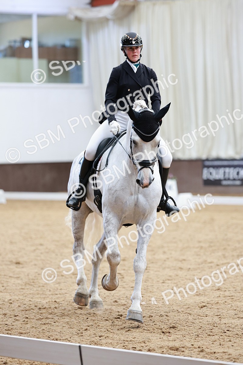 SBM_008313 - Class 6b - Novice 6 - 9.28-10.41