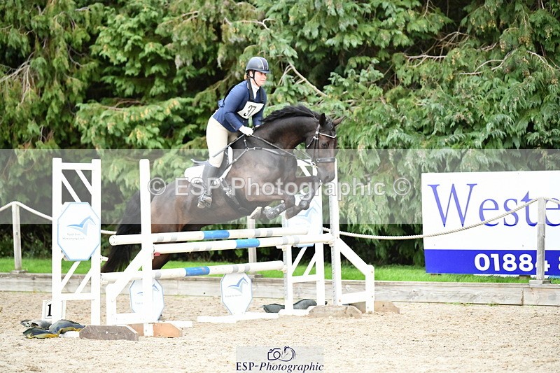 251004A-173133-02483 - Classes 12 & 13 90cm