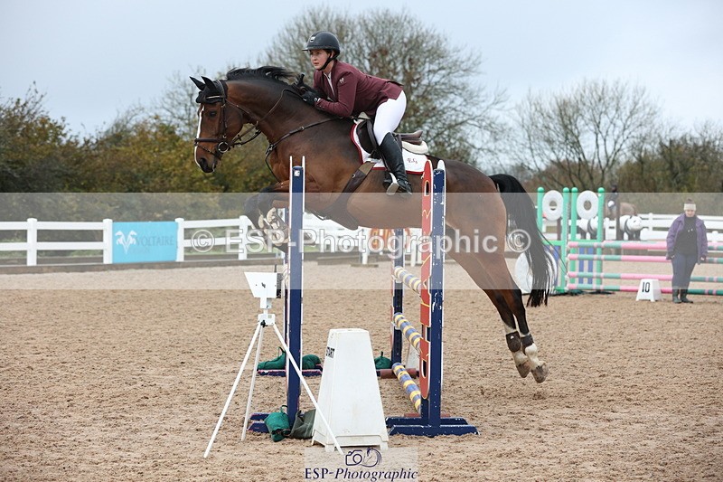 231112A-104357-03410 - Cls 17 Blue Chip Novice Winter Qualifier