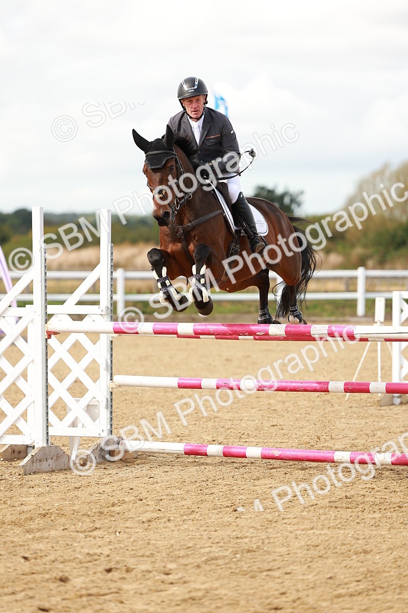 SBM_001282 - Class 4 - Senior Newcomers - 1.10m