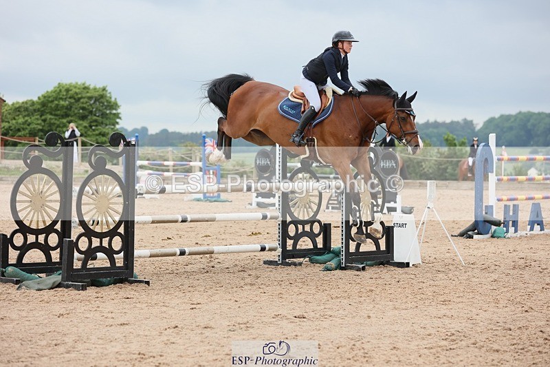 250524-102825-04216 - Cls 13  A&B 1.05m & 1.10m open