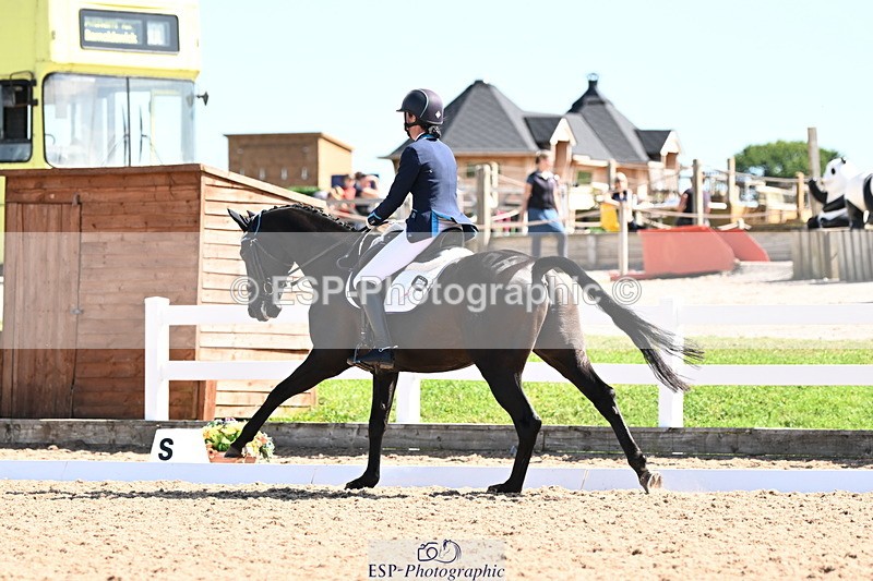 240816A-112915-04049 - 274-Alys.Matravers-DARGASONS.MOON.SHADOW