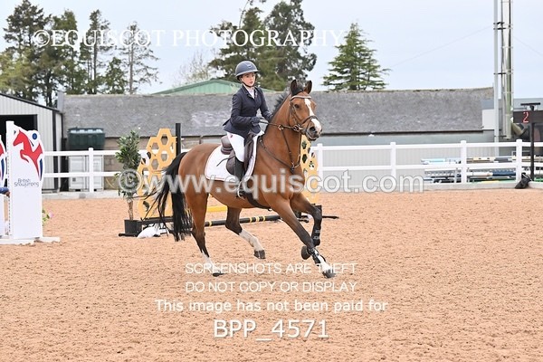 BPP_4571 - CLASS 20 SUN British Novice/90cms Open