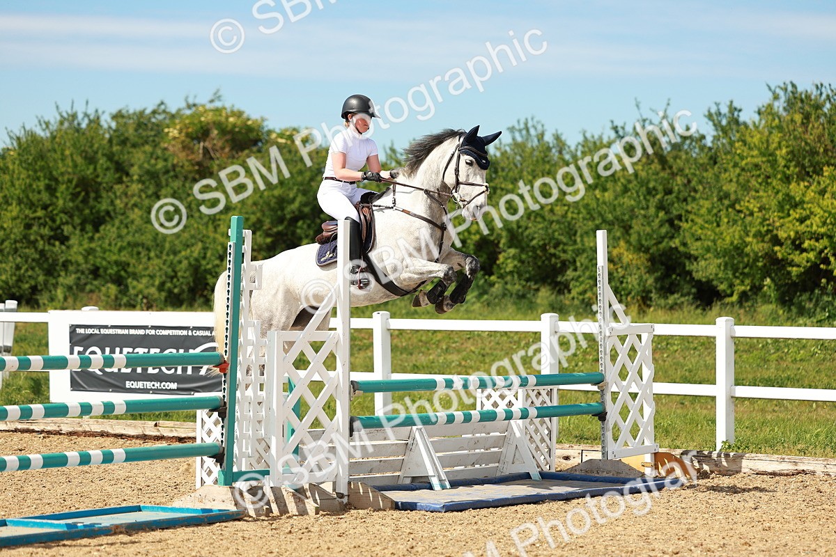 SBM_002550 - Class 4 - Senior Newcomers - 1.10m