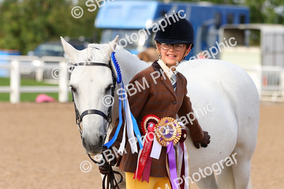 SBM_09270 - Class 204 - Young Handler
