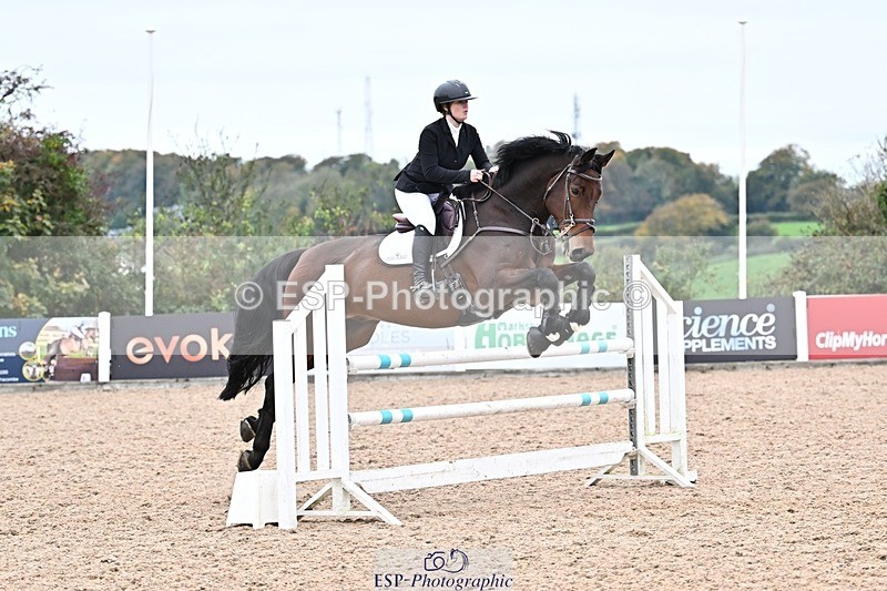 251015-140304-00701 - Cls 4 Newcomers and 1.10m Open