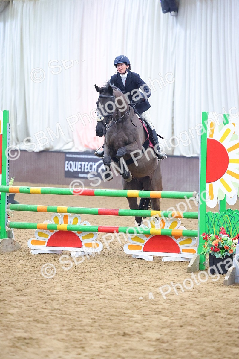 SBM_008310 - Class 21 - Nupafeed Supplements Senior Discovery/ 1m Open - First Round (1.00m)