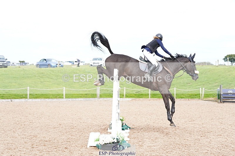 240915A-150842-10769 - Cls 28 Chard Sept GP Jump Off