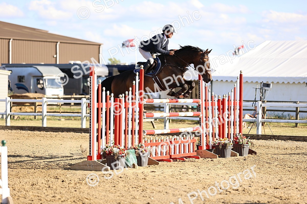 SBM_015965 - Class 18 - Senior 1.35m Open