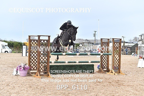 BPP_6110 - CLASS 27 SUN Senior Newcomers/ 1.10m Open
