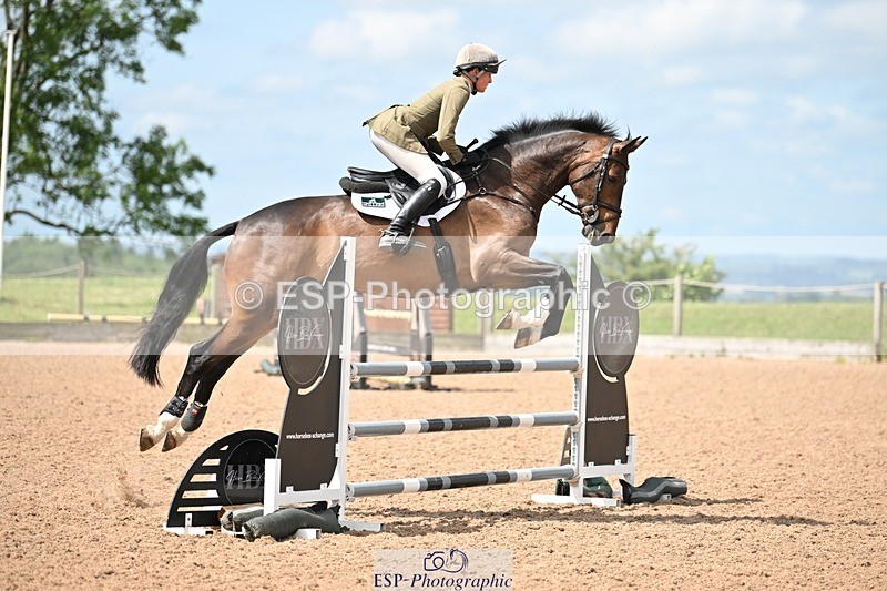 250611-111055-00327 - Cls 2 Snr Discovery & 1m Open