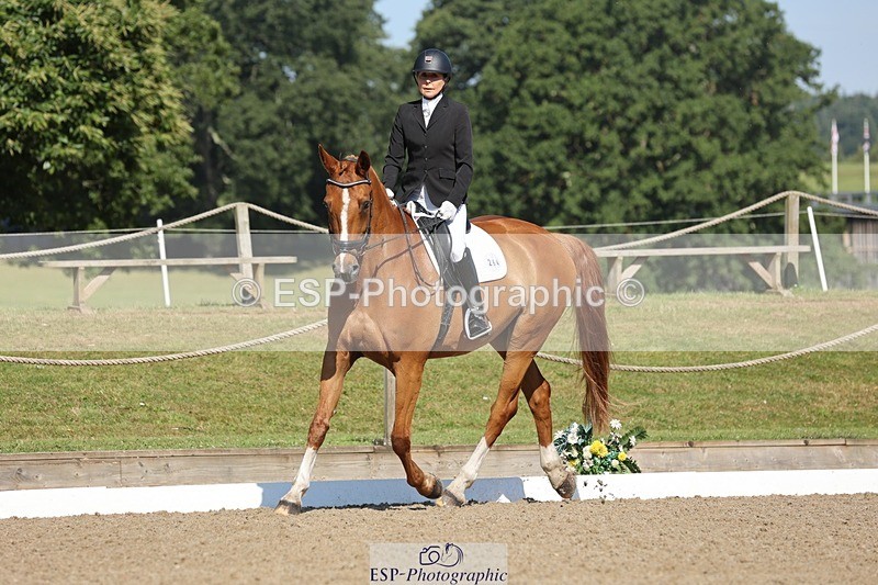 240719-094042-00219 - 264-Kate_Lewis-freeloader