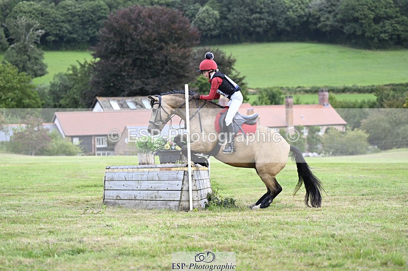 240825X-111712-32487 - 70cm XC 11.00 to 12.00