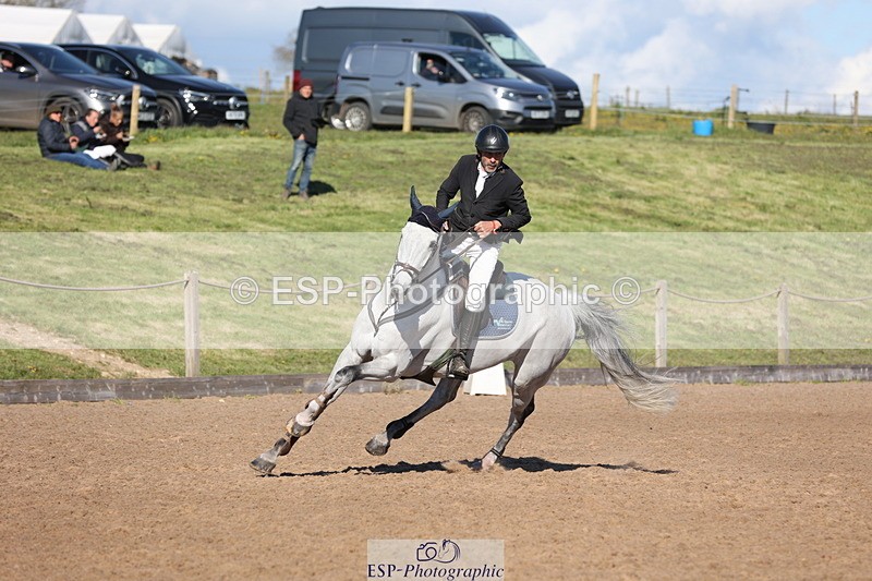 240419A-170528-09594 - Cls 10, 2 Star Big Tour 145cm  Break to End