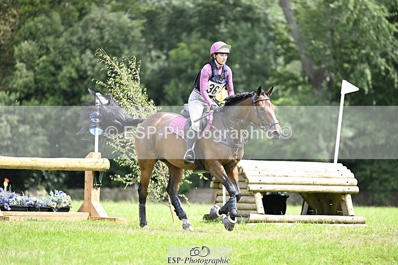 240804-120531-12530 - 367-Florrie_Ball-POLMARK_JAY_WALK