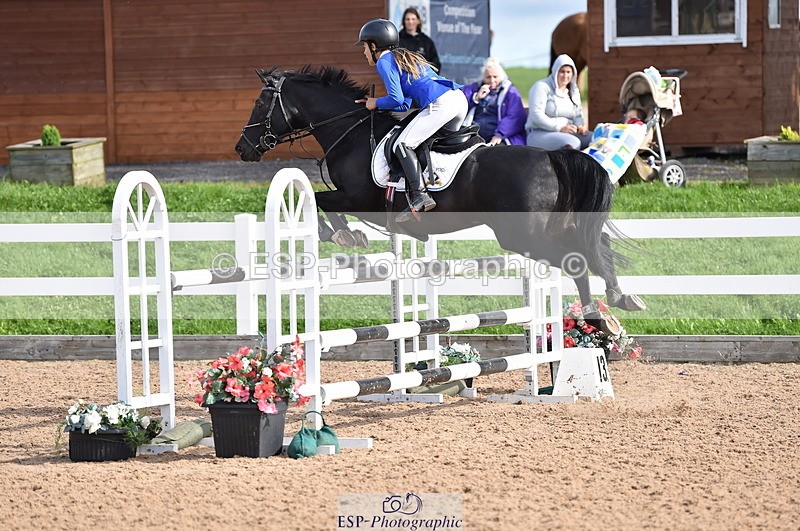 231015A-131536-08269 - Cls 25 95cm Amateur Q 2nd R