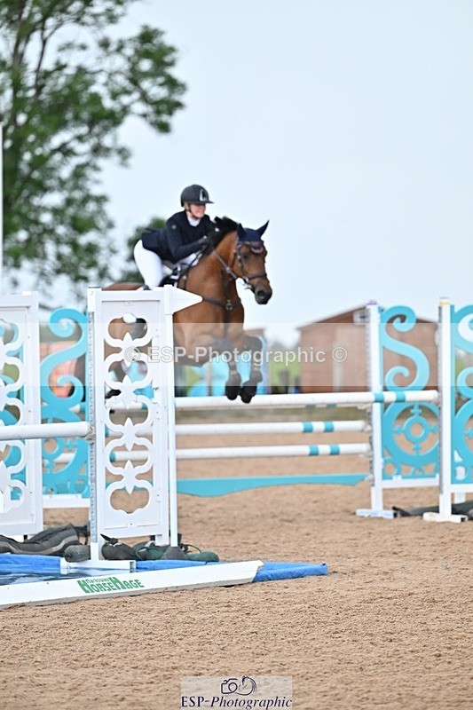 260610-122034-00413 - Cls 5 Snr Newcomers and 1.10m