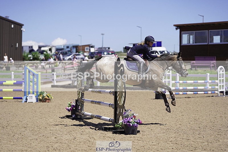 230624A-131746-01558 - Cls 24 Pony Discovery & 90cm Open