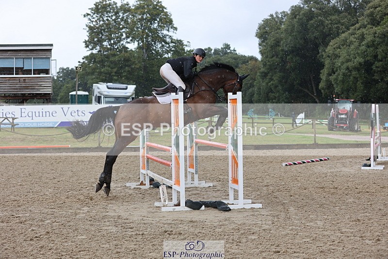 250831A-132321-10307 - Cls 42 Snr 1m Grand Prix