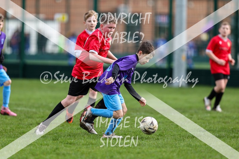 1DX30740 - 2026-03-01  FC Abbey Meads U11 Grey V Hungerford Town Juniors U11 Gladiators