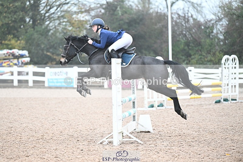 231118A-091435-00289 - Cls 2 BlueChip Pony Novice Qualifier