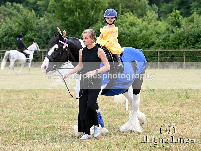 WJ6_8351 - Nancy & Churchill's first Show 22-06-25