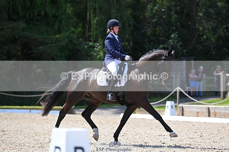 230811-121627-01225 - Cls 4 Adv Medium Silver