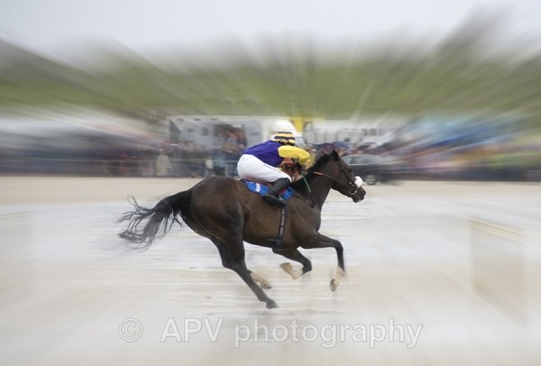 Flat Out - Sporting