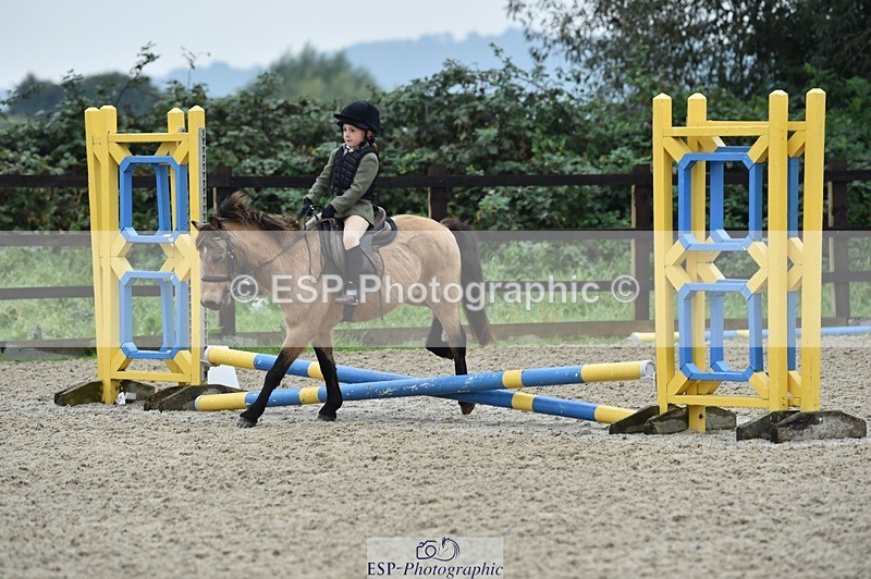 230917-100410-00374 - Cls 01 40cm LR Assisted & unassisted